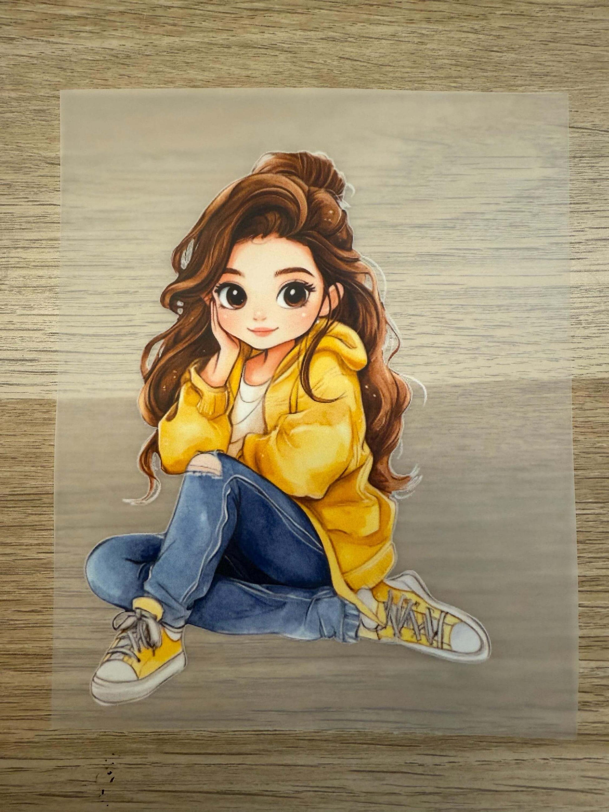 Bügelbild Mädchen Motiv mit Sneakers, Hoodie und fröhlichem Ausdruck