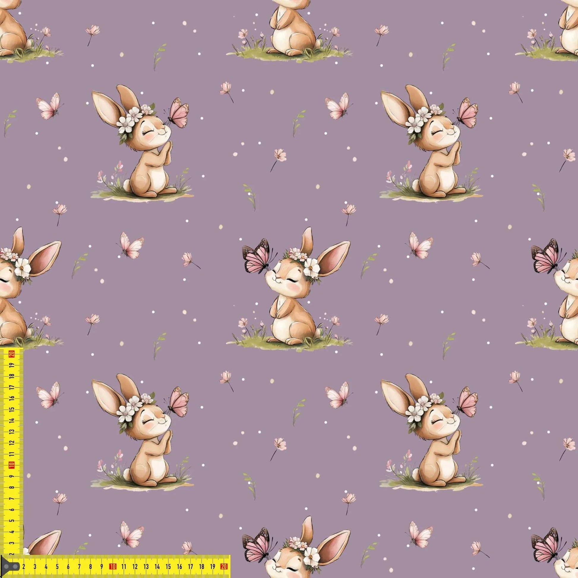 „Baumwollstoff mit Tierstruktur – Meterware für kreative Nähprojekte“