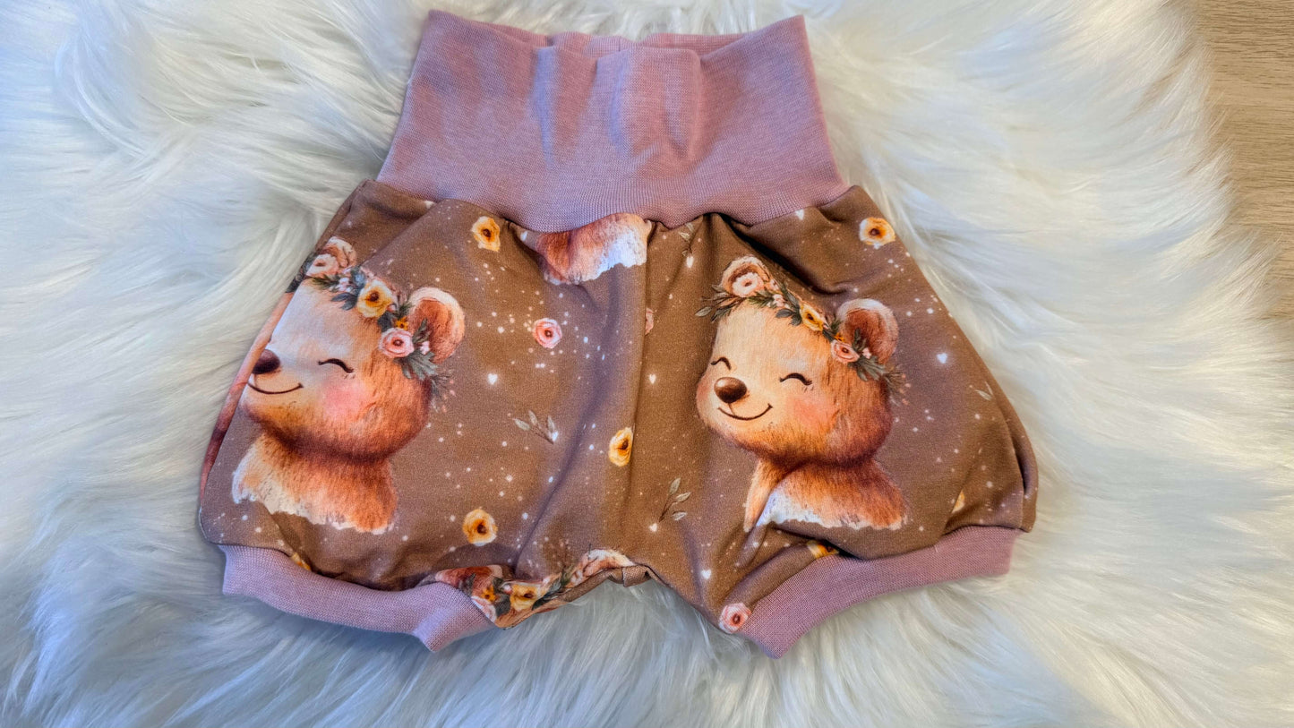 Babyhose kurz Bündchen Bein weich flexibel Detail
