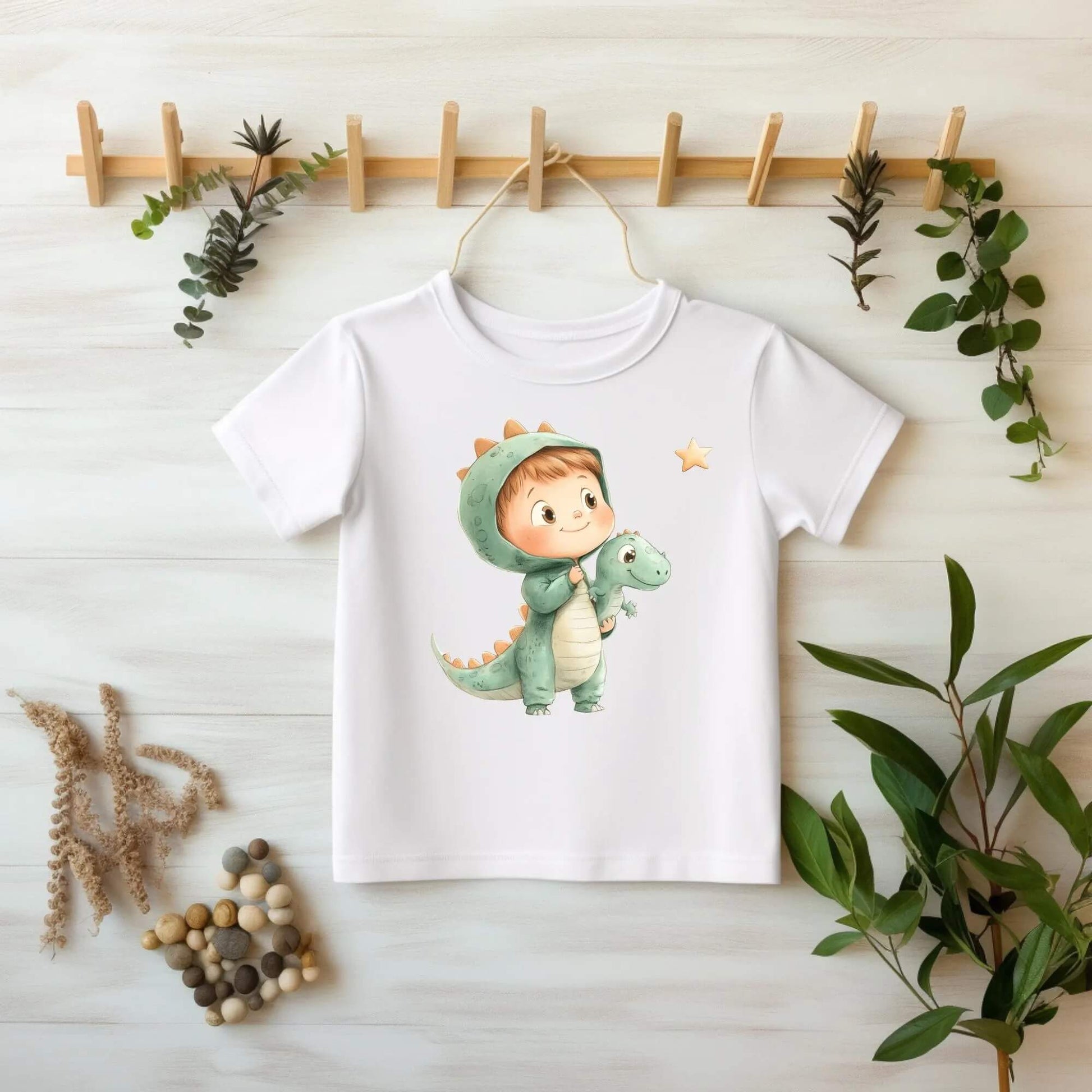 Buegelbild Dinokostuem 15x15cm auf DTF Folie mit Plueschdino