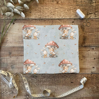 Pilzgeschichten Stoffballen gefaltet, French Terry und Rib Jersey Meterware für Kindermode zum Nähen