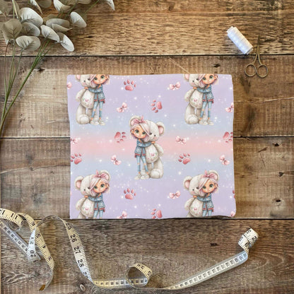 Stoff Meterware Teddy Mädchen Pastell auf Holzhintergrund