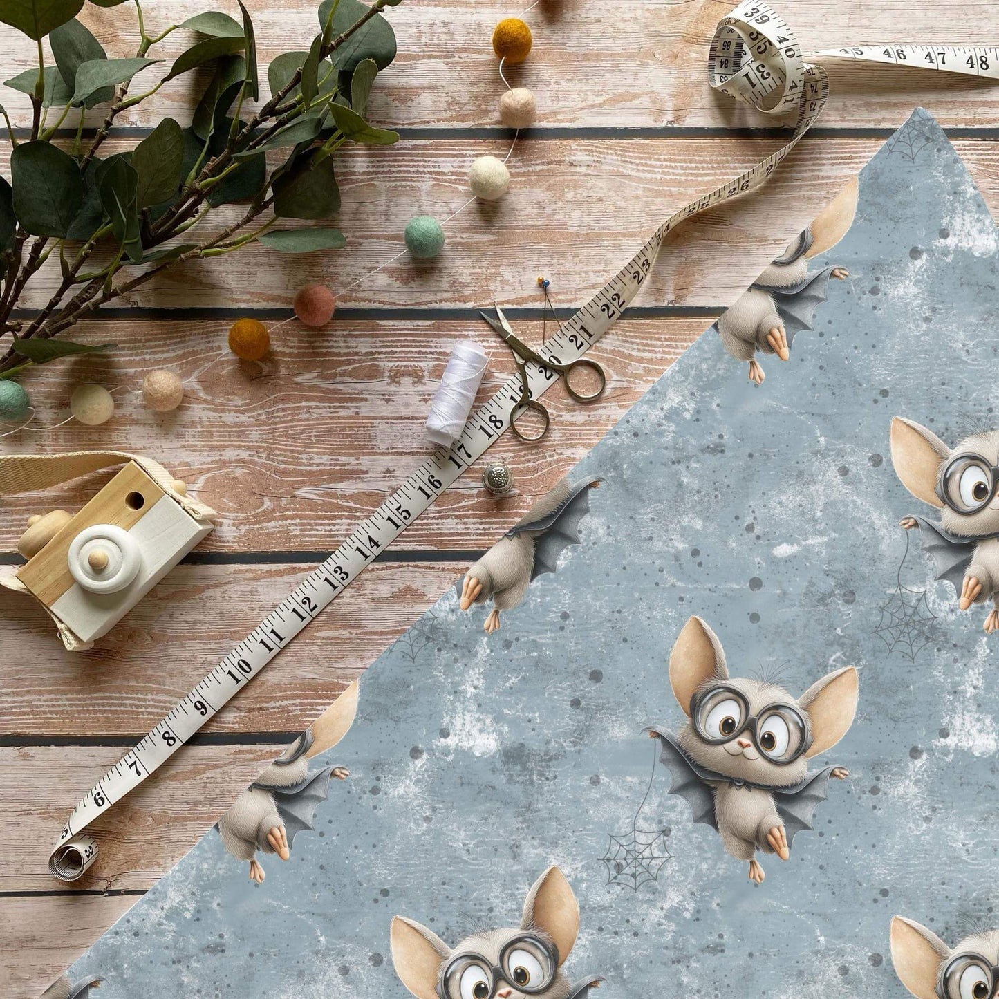 „Coole Fledermaus Stoff Meterware – ideal fuer Kinderkleidung & Accessoires“