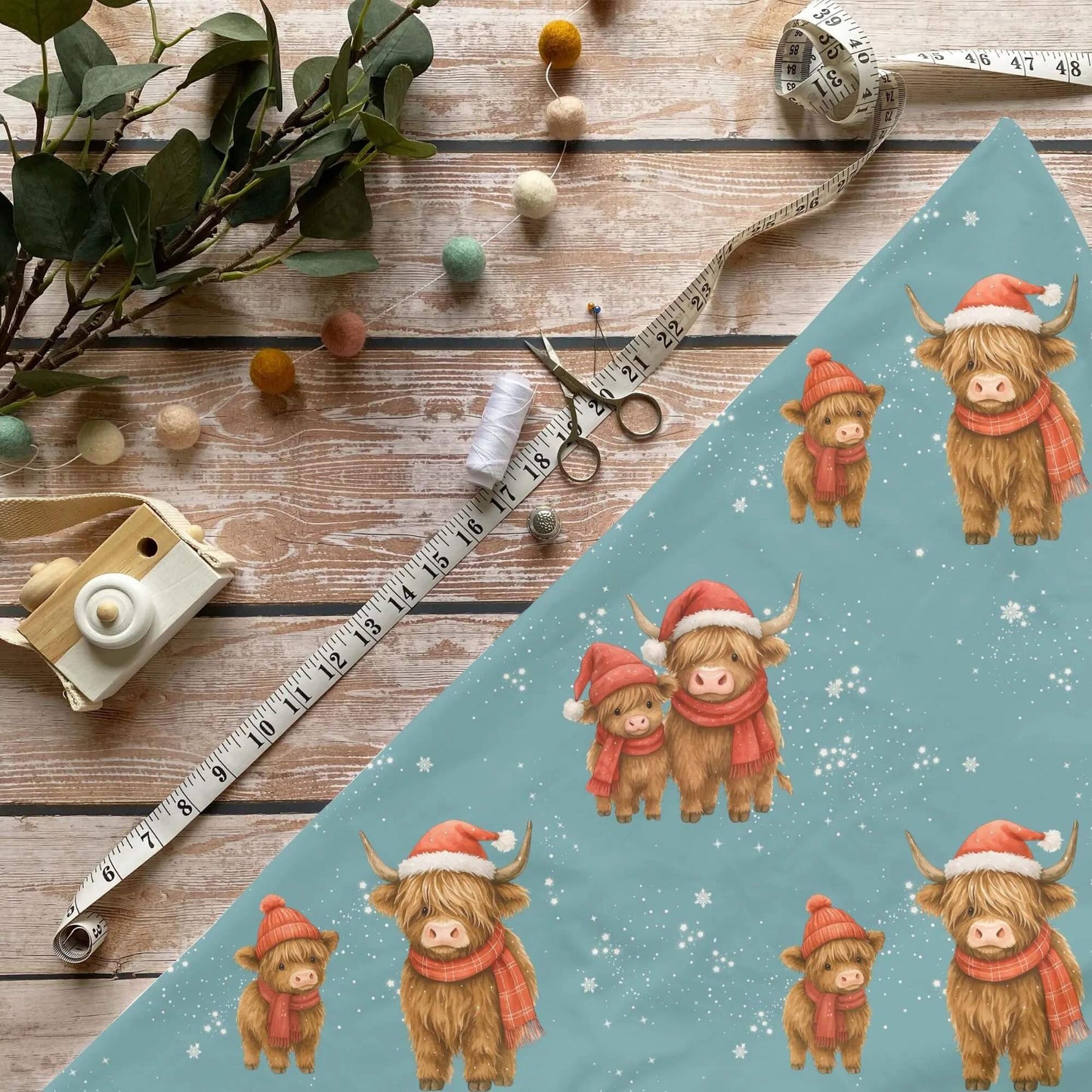 „Winter Highland Rind Stoff Meterware – ideal fuer Kinderkleidung & Winteraccessoires“