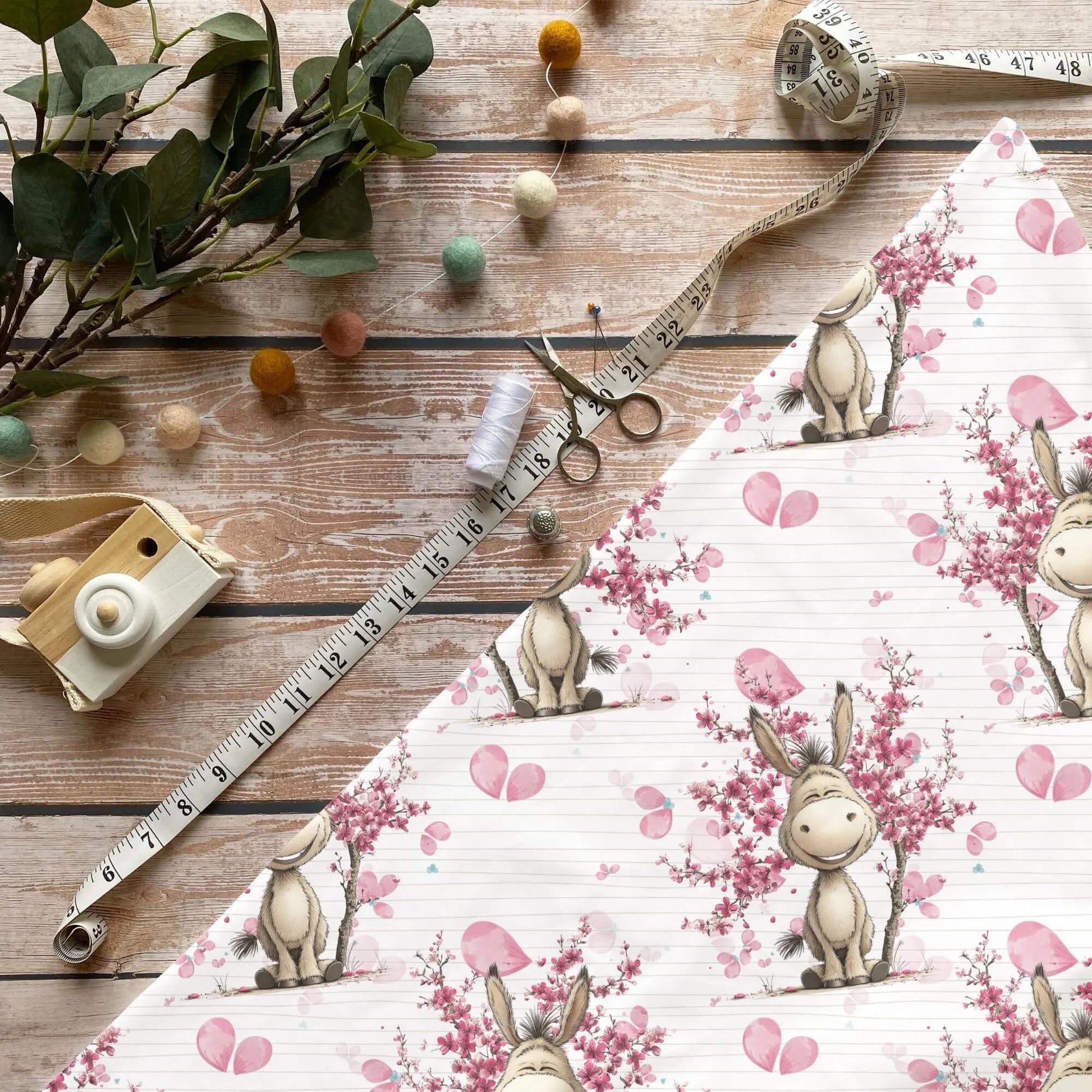 Stoff Esel Blüten rosa Meterware Kinderstoff mit Blumen und Herzen