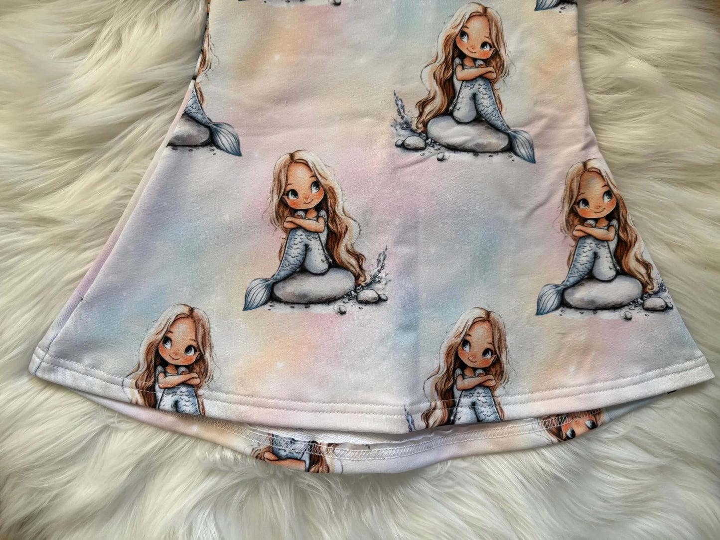 Kurzarm Babykleid mit Meerjungfrauen Print
