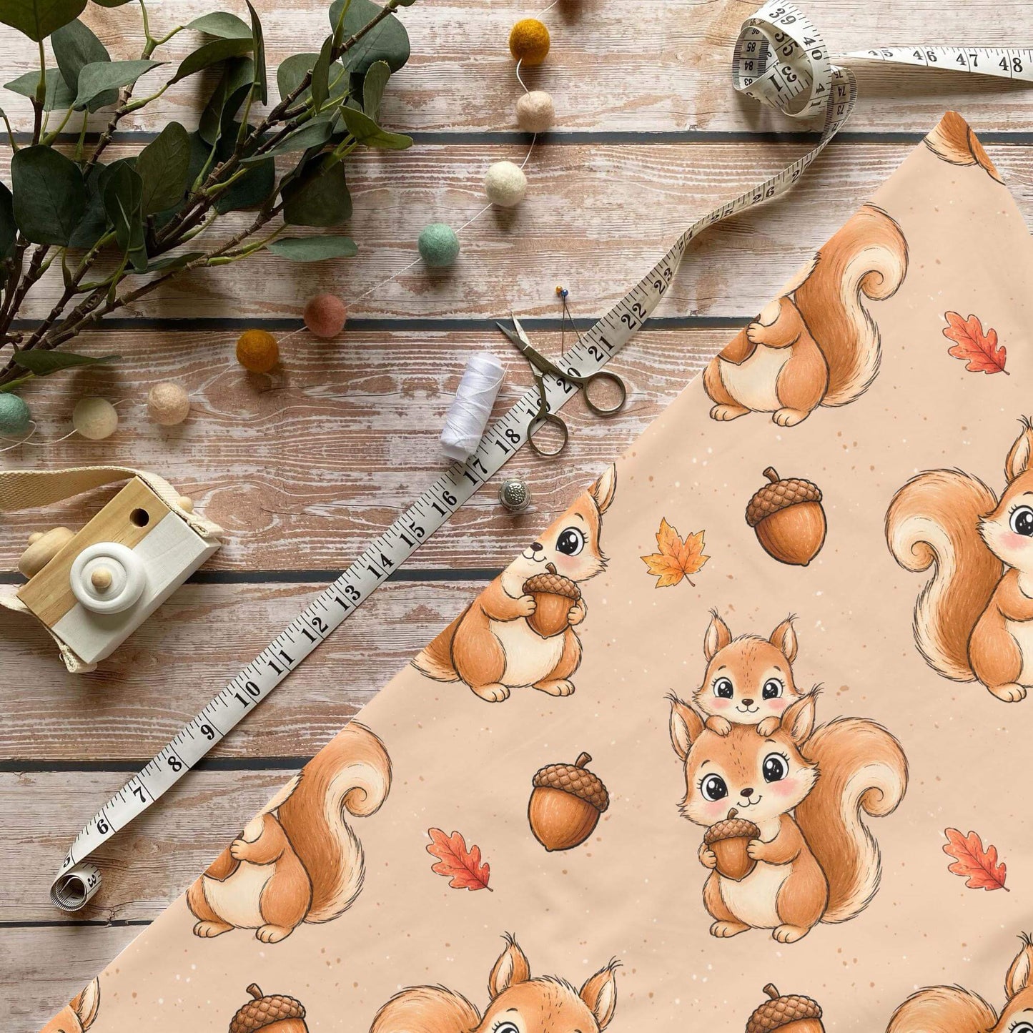Eichhörnchenliebe Stoff Meterware aus Jersey mit niedlichem Herbstmotiv für Kinderstoffe und Babystoffe
