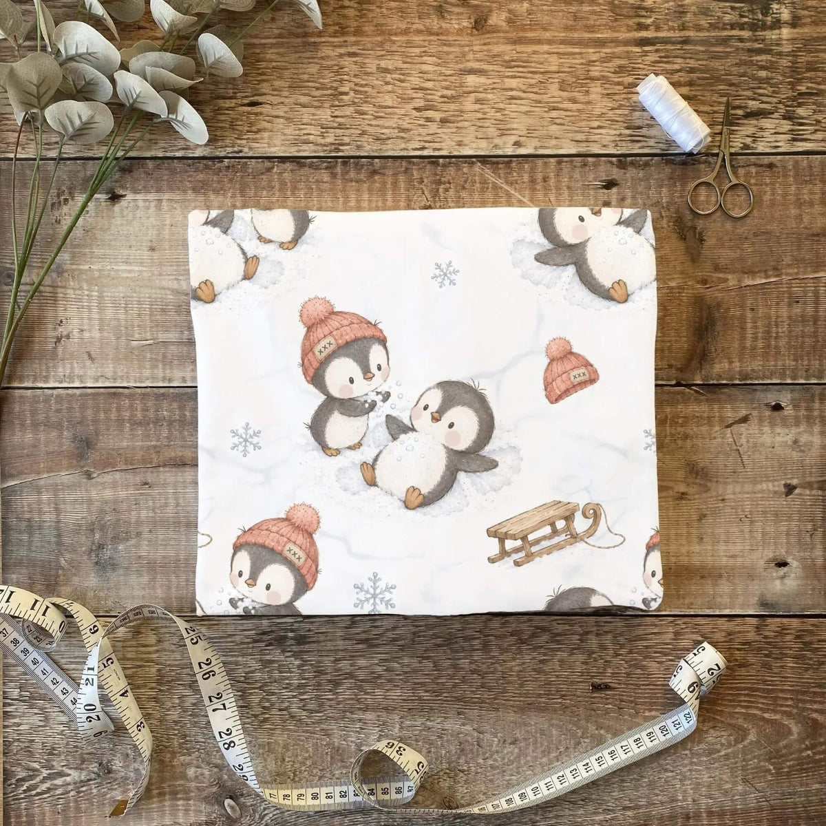 Nahaufnahme Jersey Stoff Schneeengel Pinguine, weiche Baumwollqualität OEKO-TEX 100 zertifiziert für Babystoffe