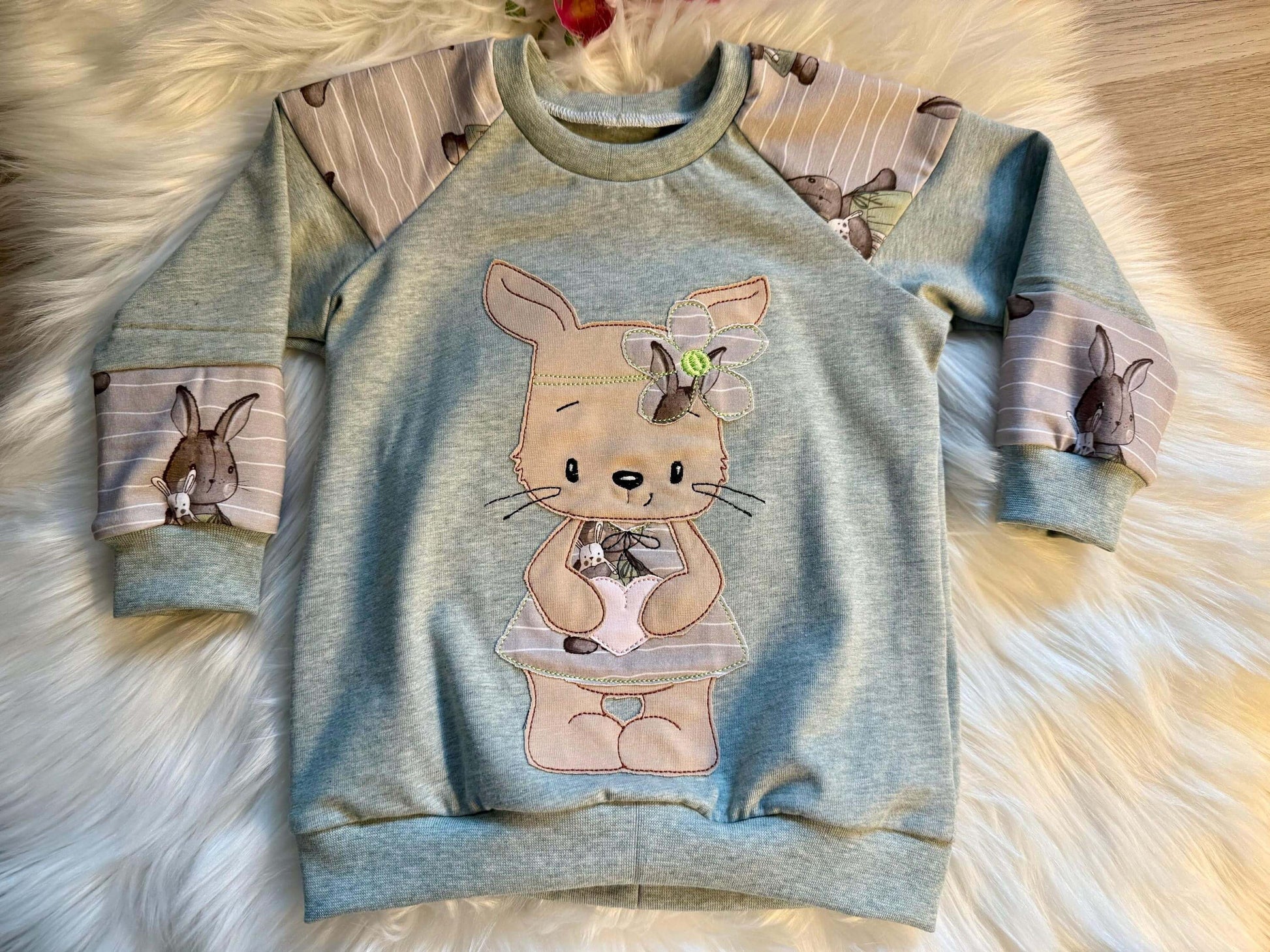 Raglan Pullover Größe 80 mit Hals-, Arm- und Saumbündchen
