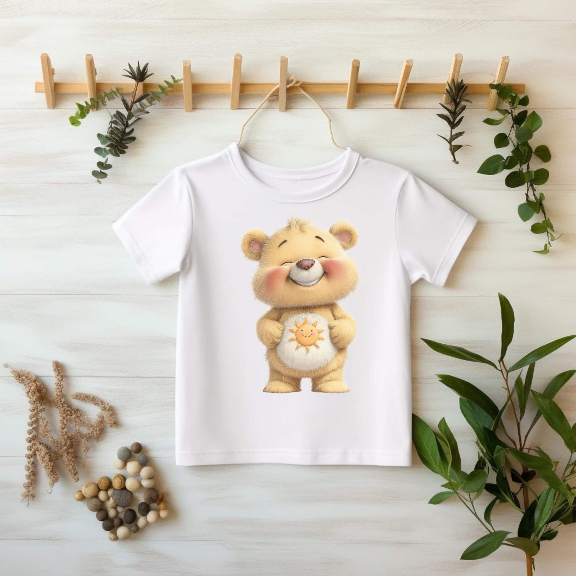 Regenbogenbär Gelb DTF Bügelbild 17x11 cm auf weißem Kinder Pullover
