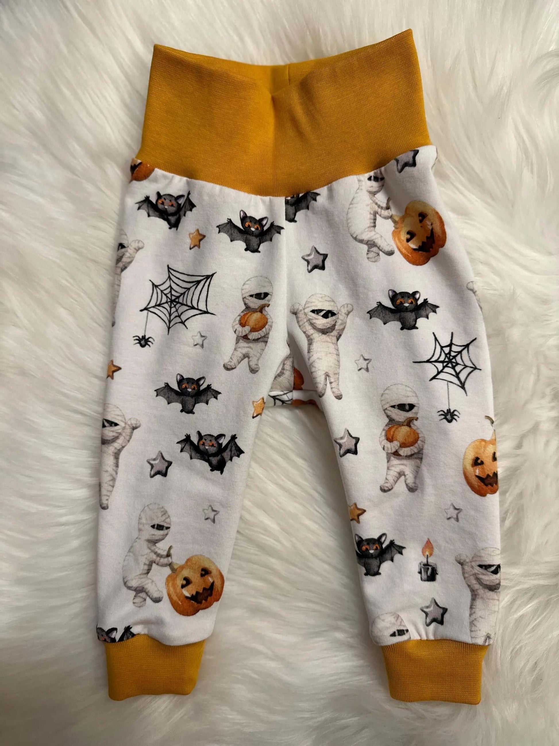 Halloween Kleid Größe 62 mit Coverlock‑Saum
