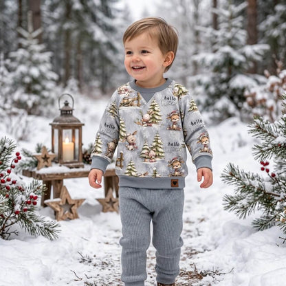 Winterfreunde Lifestyle-Foto im Schnee mit Laterne und Winterdeko, OEKO-TEX 100 Jersey Stoff Deko-Szene