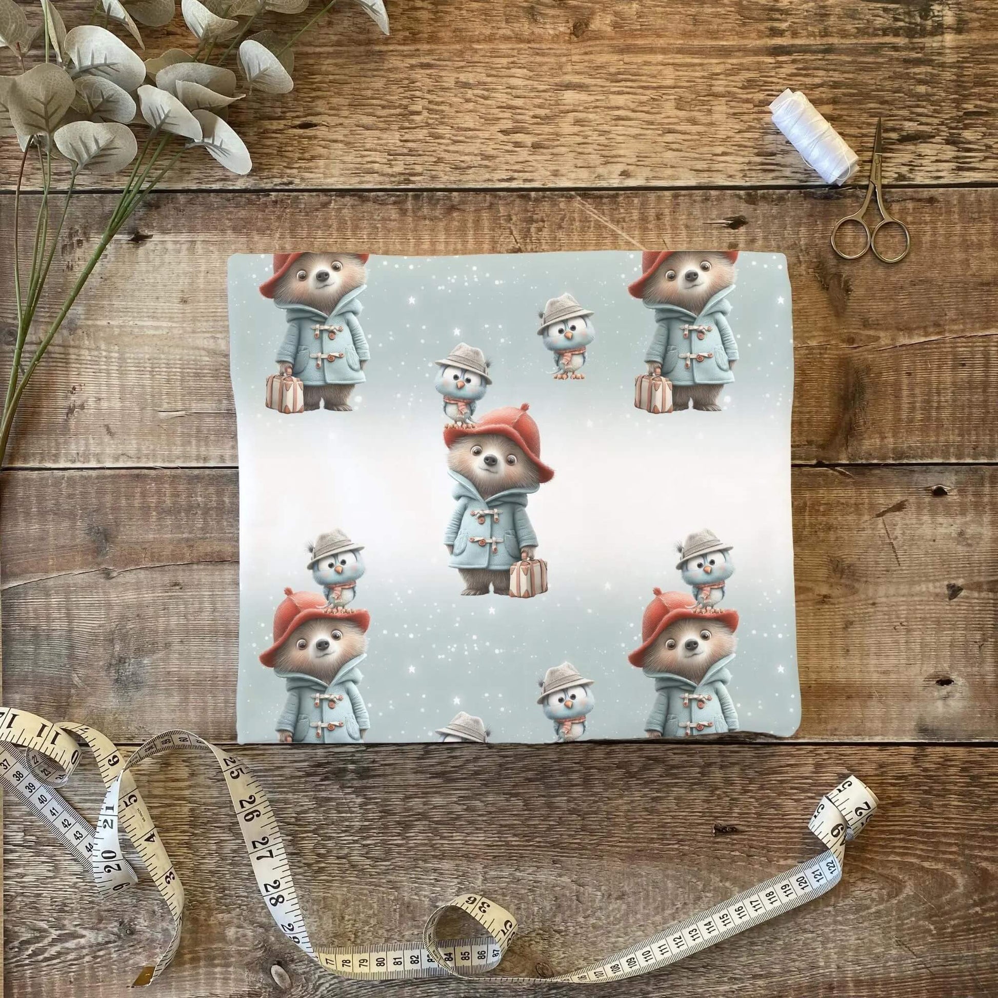 „Jersey Kinderstoff mit Tiermotiv – OEKO-TEX zertifiziert & liebevoll illustriert“