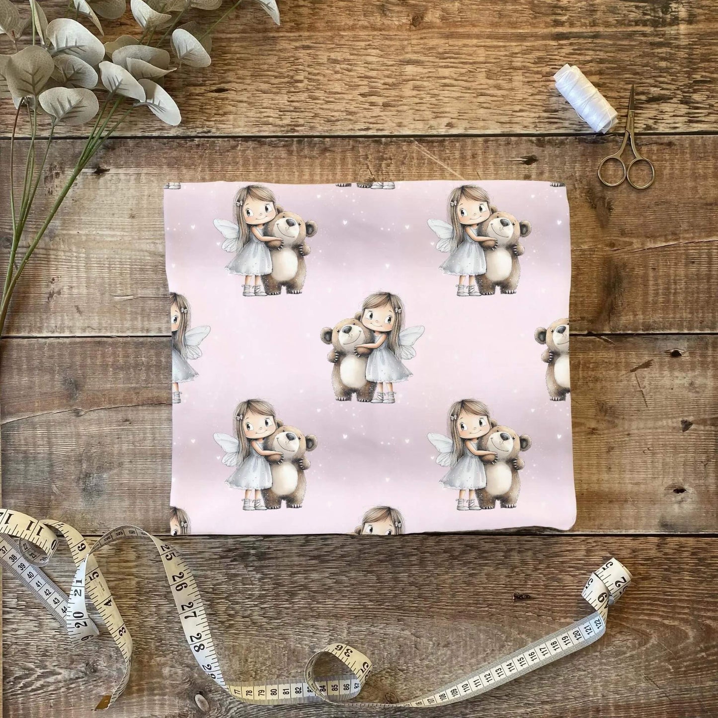 „Jersey Kinderstoff mit Feenmotiv – OEKO-TEX zertifiziert & liebevoll illustriert“