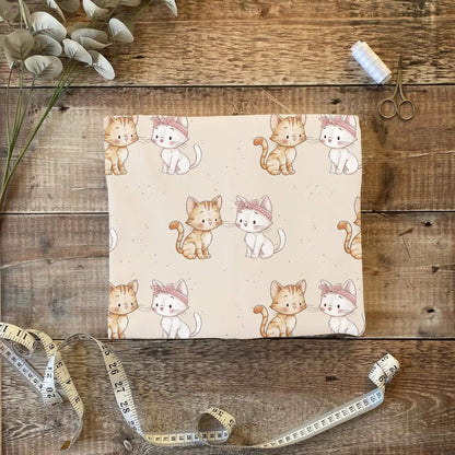 „Jersey Kinderstoff mit Katzenmotiv – OEKO-TEX zertifiziert & vielseitig kombinierbar“