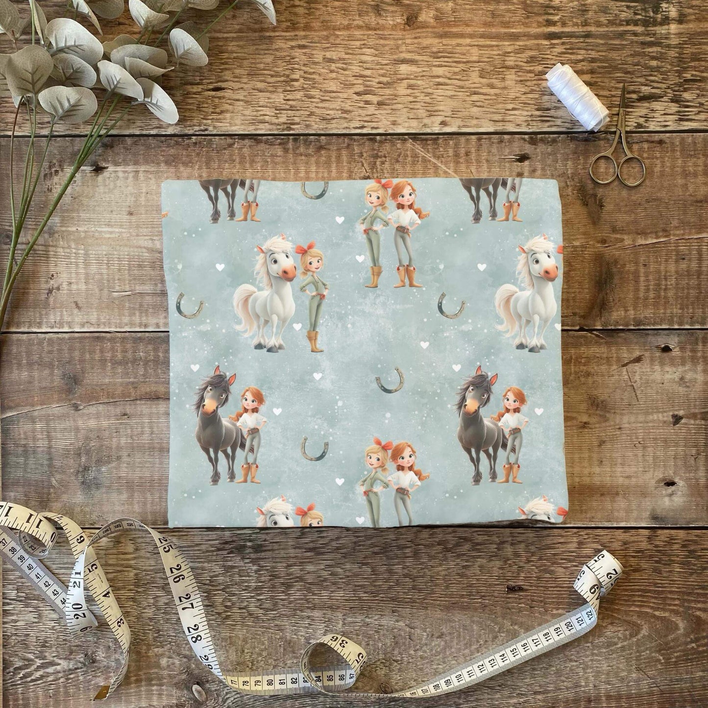 „Jersey Kinderstoff mit Tierfreundschaft – OEKO-TEX zertifiziert & liebevoll illustriert“