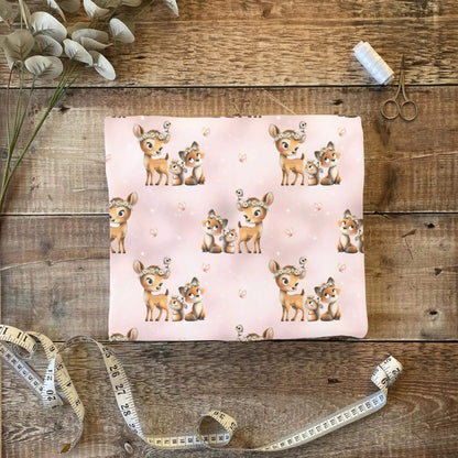 „Jersey Kinderstoff mit Waldtiermotiv – OEKO-TEX zertifiziert & liebevoll illustriert“