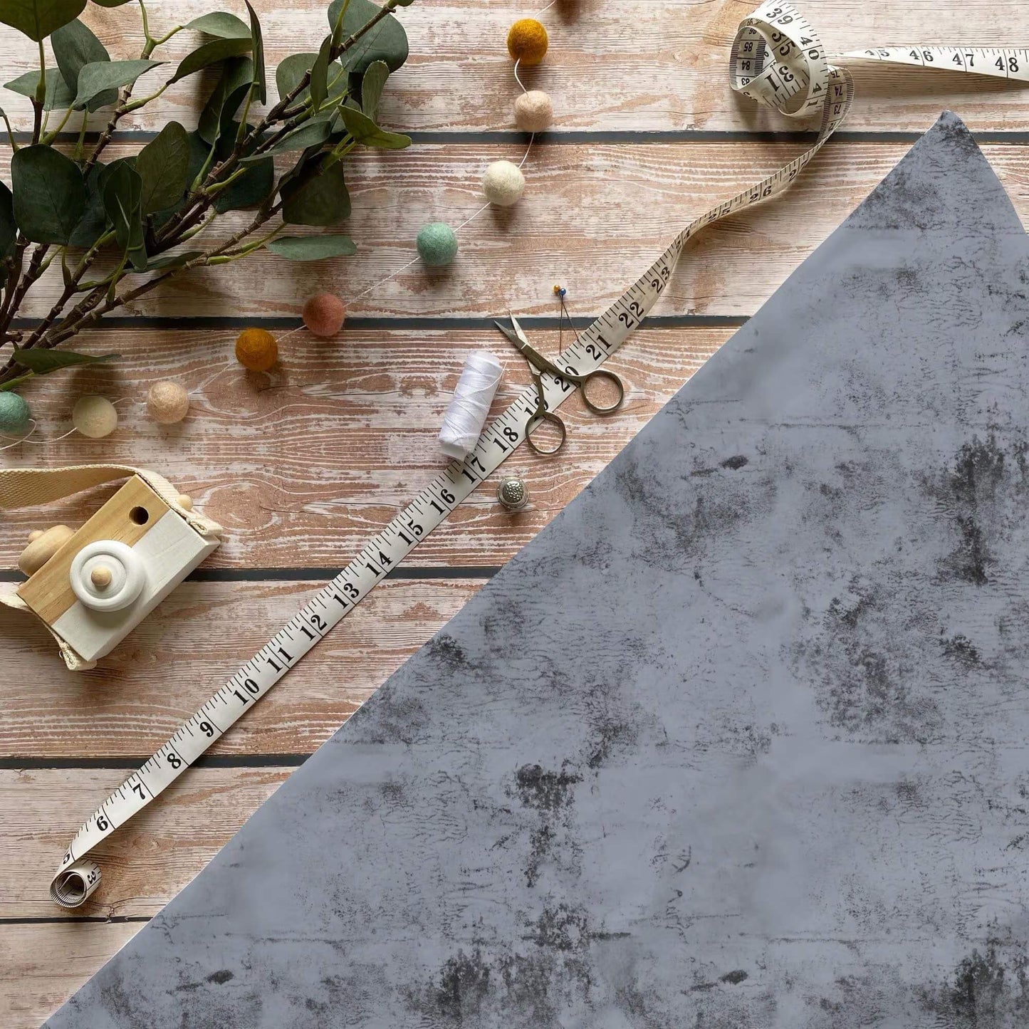 „Kombi Stoff Dunkelblau Meterware – ideal für Kinderkleidung & Superhelden-Motive“