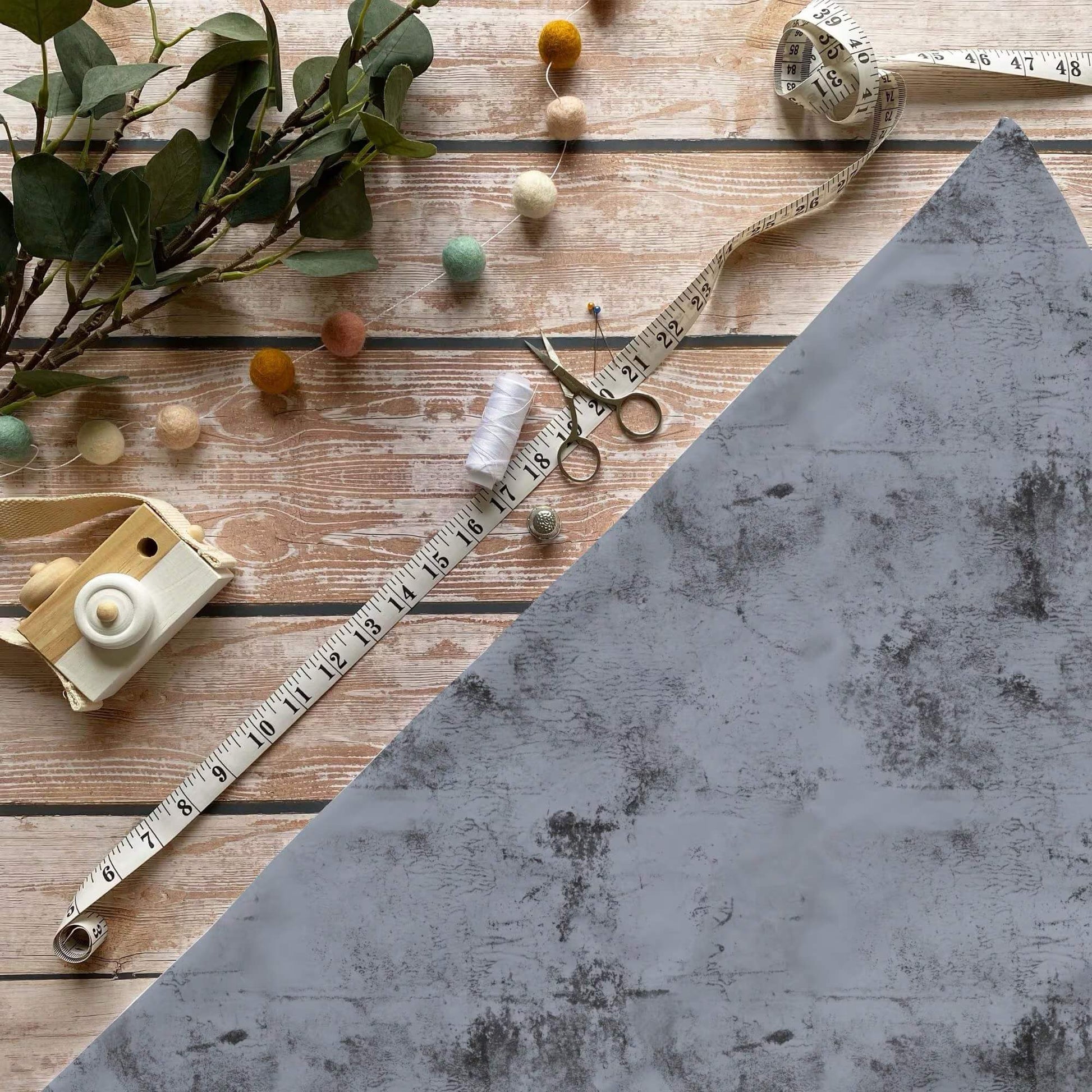 „Kombi Stoff Dunkelblau Meterware – ideal für Kinderkleidung & Superhelden-Motive“