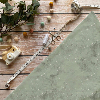 „Kombi Stoff Grün Meterware – ideal für Kinderkleidung & Traktor-Motive“