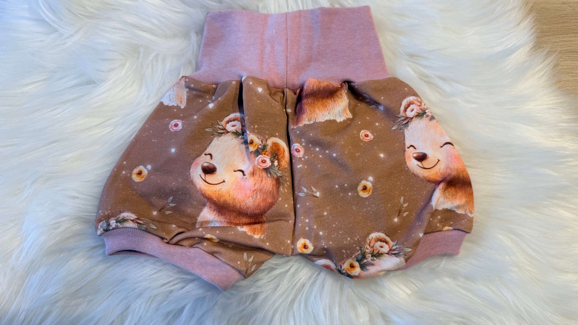 Handmade Babykleidung Bär Hose Geschenkidee Baby
