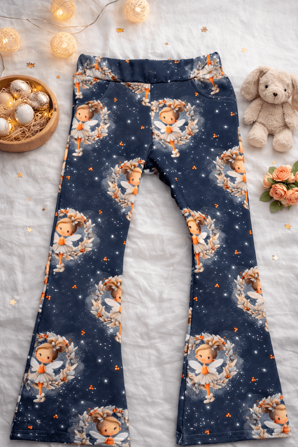„Schlaghose Winterfee aus French Terry – Mädchenkleidung mit Feenmotiv“