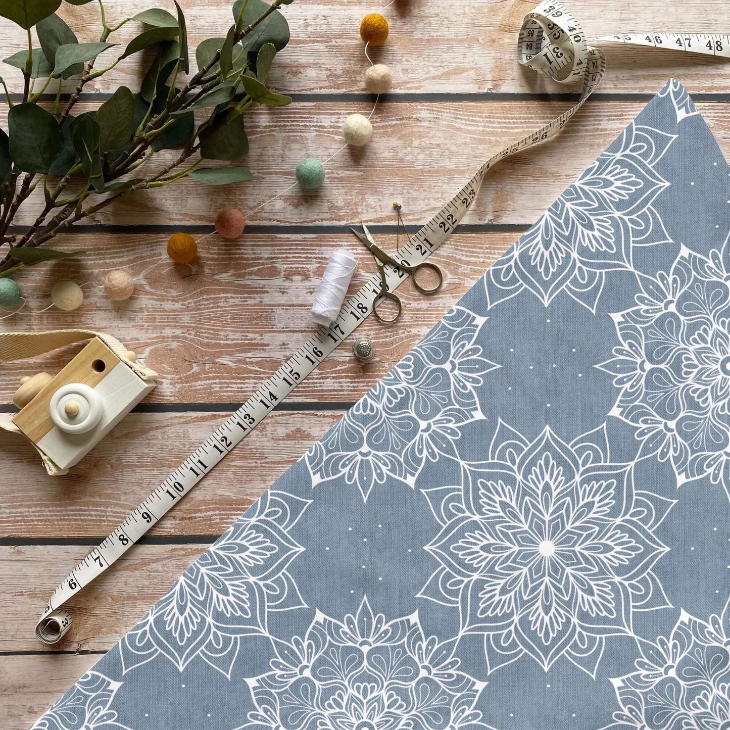 Mandala Blau French Terry – hochwertiger Stoff mit Mandala‑Design

