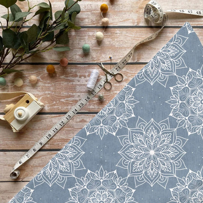 Mandala Blau French Terry – hochwertiger Stoff mit Mandala‑Design
