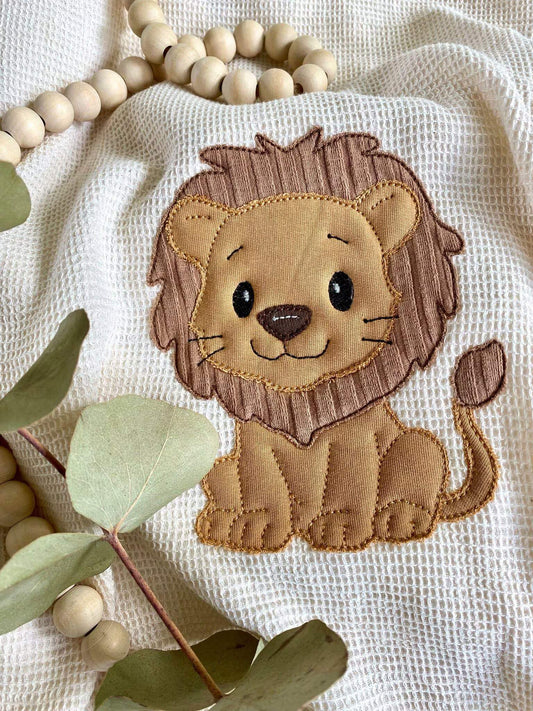 Stickdatei Löwe für Babykleidung – digitale Stickmuster für Kinder