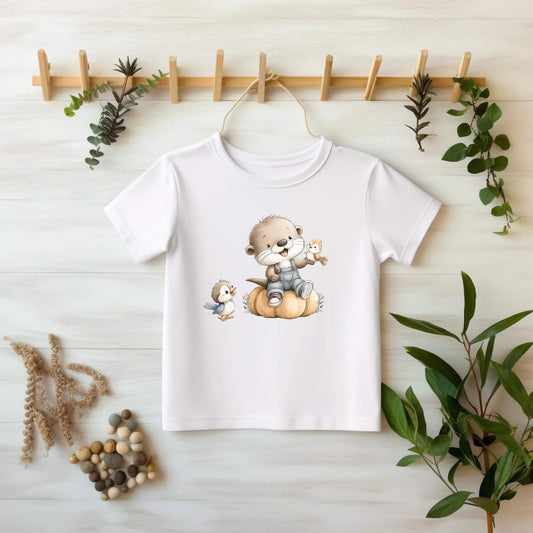 Weißer Kinder-Sweatshirt mit DTF Bügelbild Otter auf Kürbis, Herbst Bügelmotiv 14x17 cm