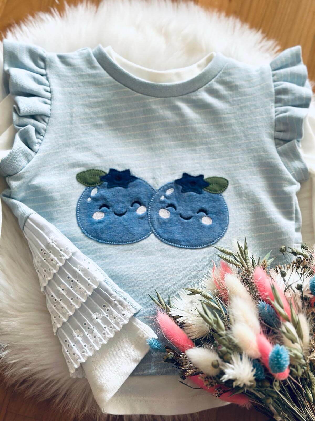 Blaubeeren Stickdatei Kinderkleidung Babykleidung Applikation
