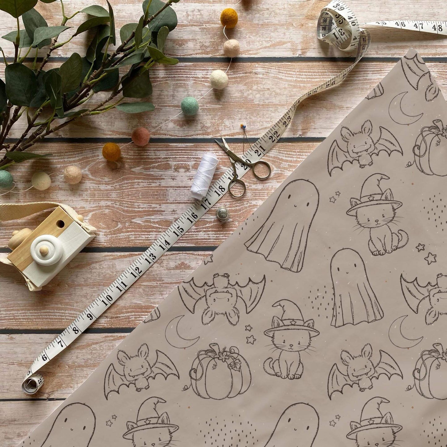 Spooky Skizzen Kinderstoff Meterware mit Gespenst, Hexenkatze und Fledermaus Motiv, OEKO-TEX 100 Jersey Stoff für Baby- und Kindermode