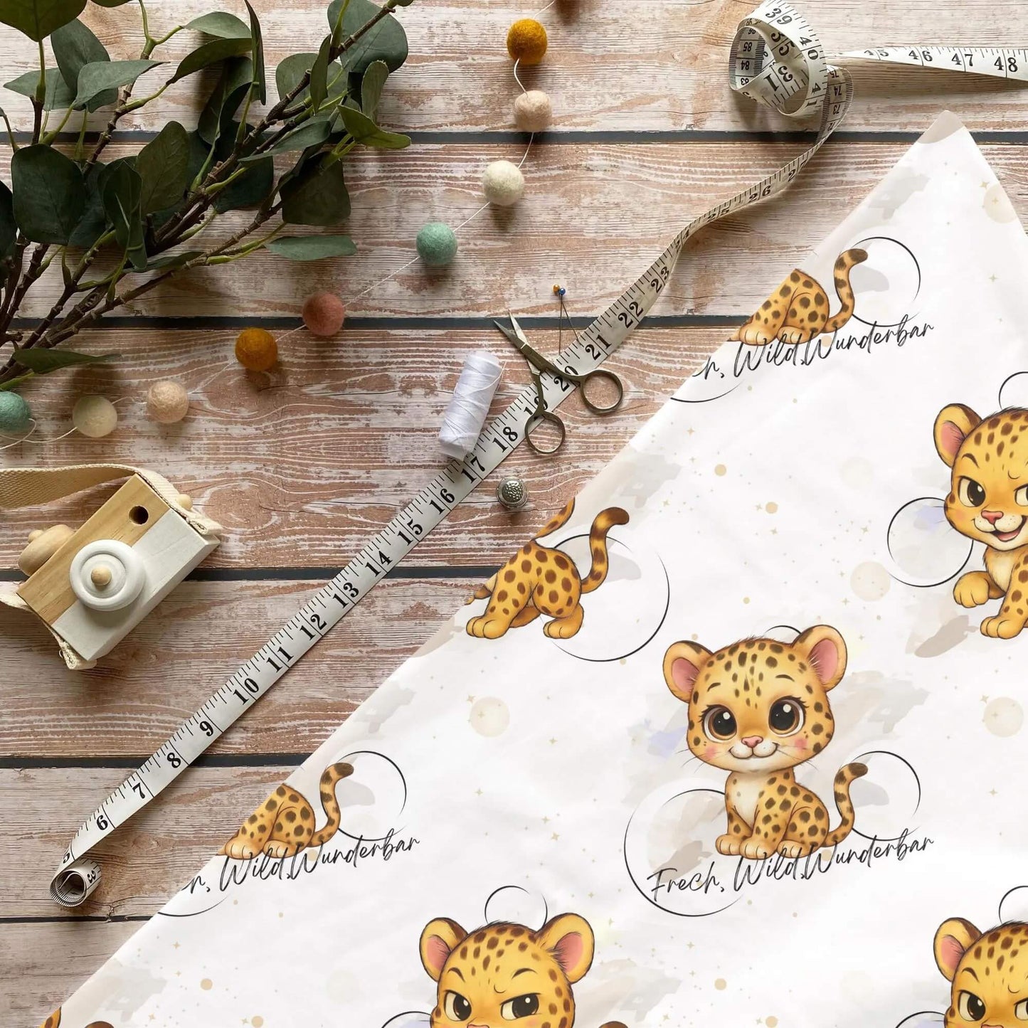„Leopard Wild & Frech Stoff Meterware – ideal für Kinderkleidung & Tiermotive“