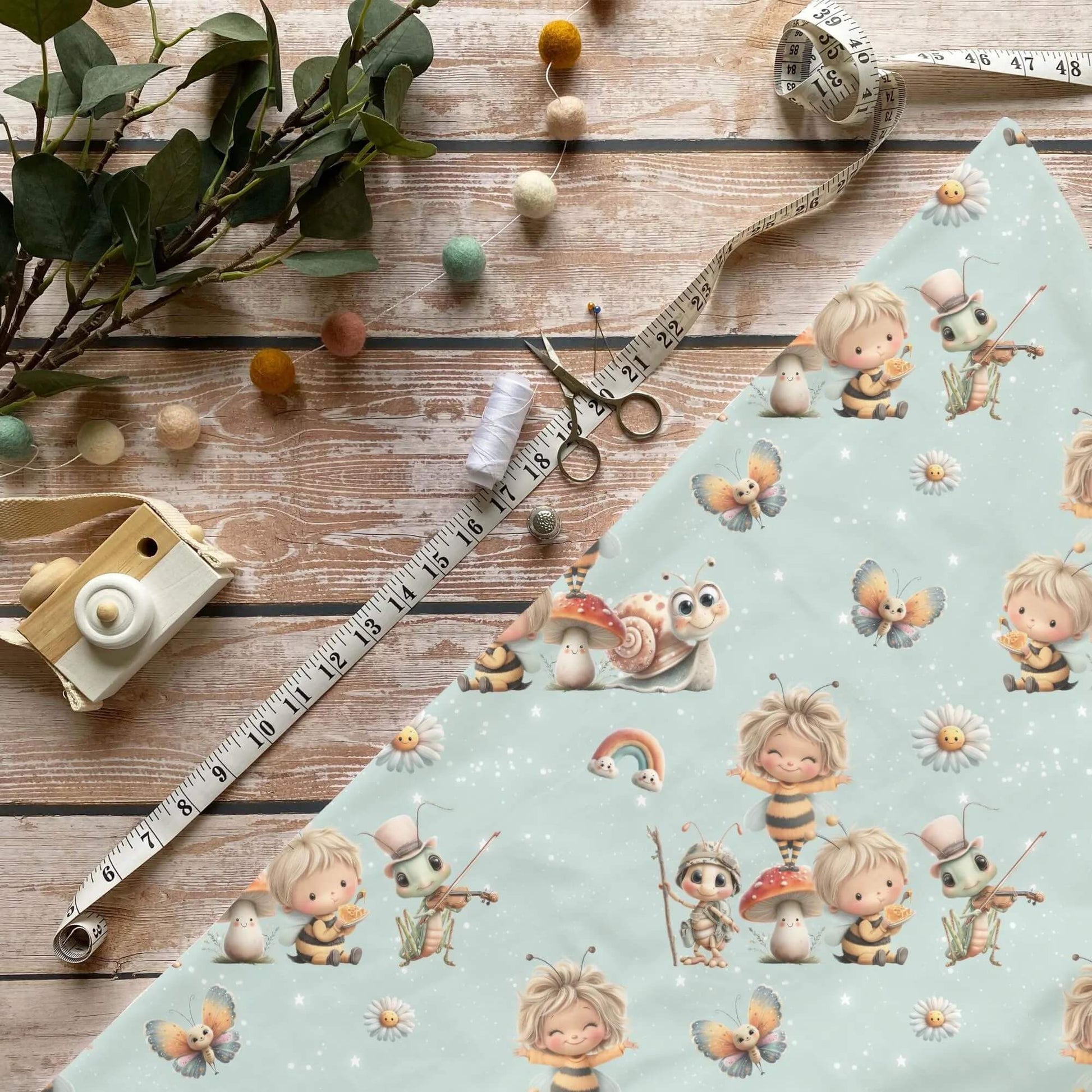 „Biene mit Freunden Stoff Meterware – ideal fuer Kinderkleidung & Naturaccessoires“