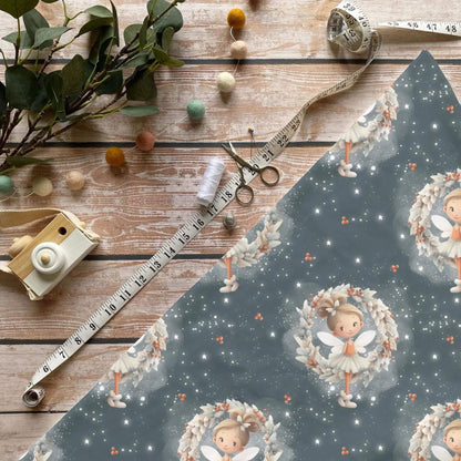 „Weihnachtsfee Stoff Meterware – ideal für Kinderkleidung & Wintermotive“