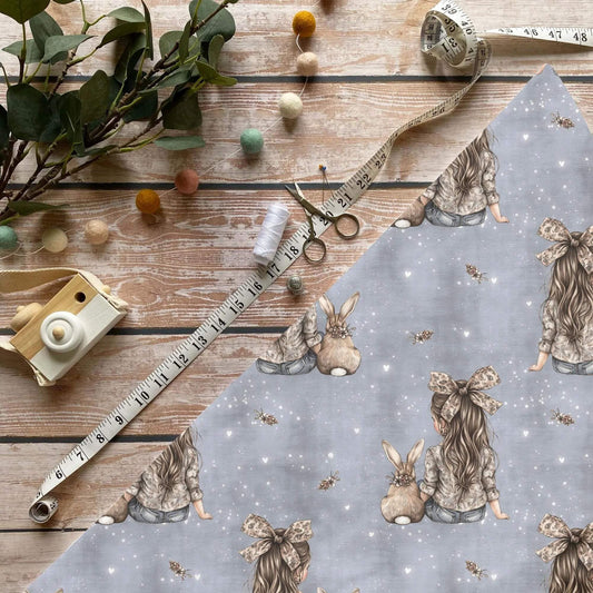 „Maedchen mit Haeschen Stoff Meterware – ideal fuer Kinderkleidung & Kuschelaccessoires“