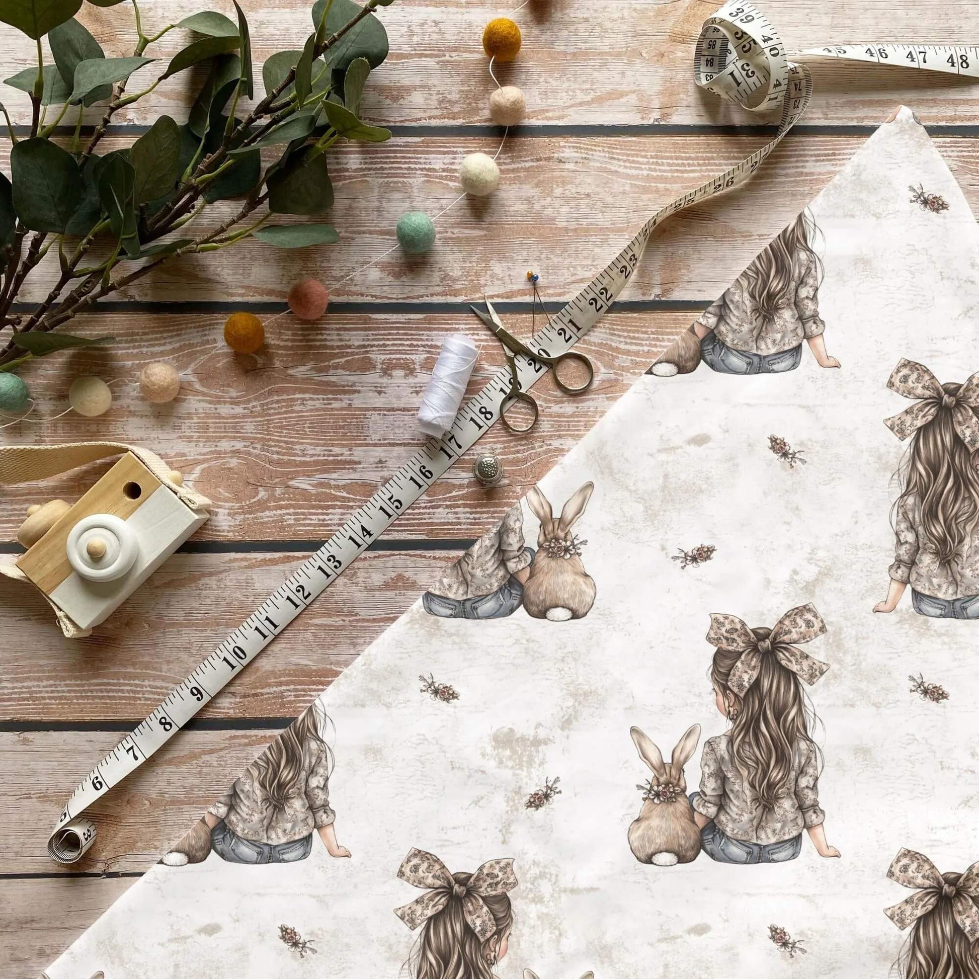 „Maedchen mit Haeschen Stoff Meterware – ideal fuer Kinderkleidung & Kuschelaccessoires“