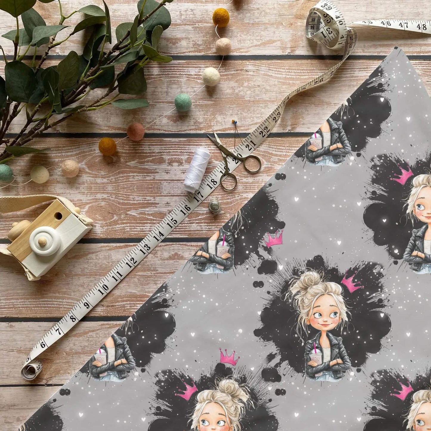 „Queen Stoff Meterware – ideal fuer Kinderkleidung & Fashionaccessoires“