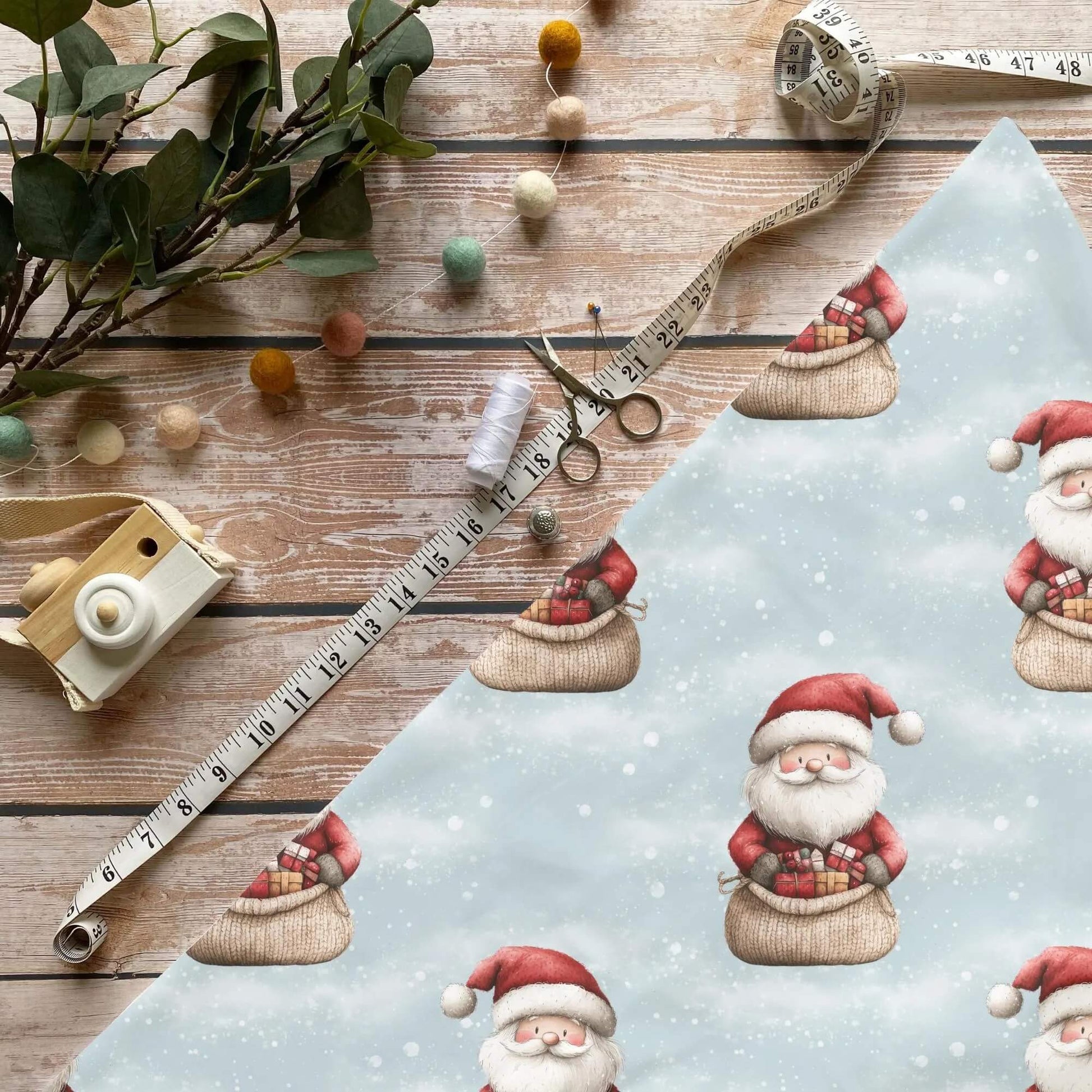 „Weihnachtsmann Stoff Meterware – ideal für Kinderkleidung & Weihnachtsaccessoires“