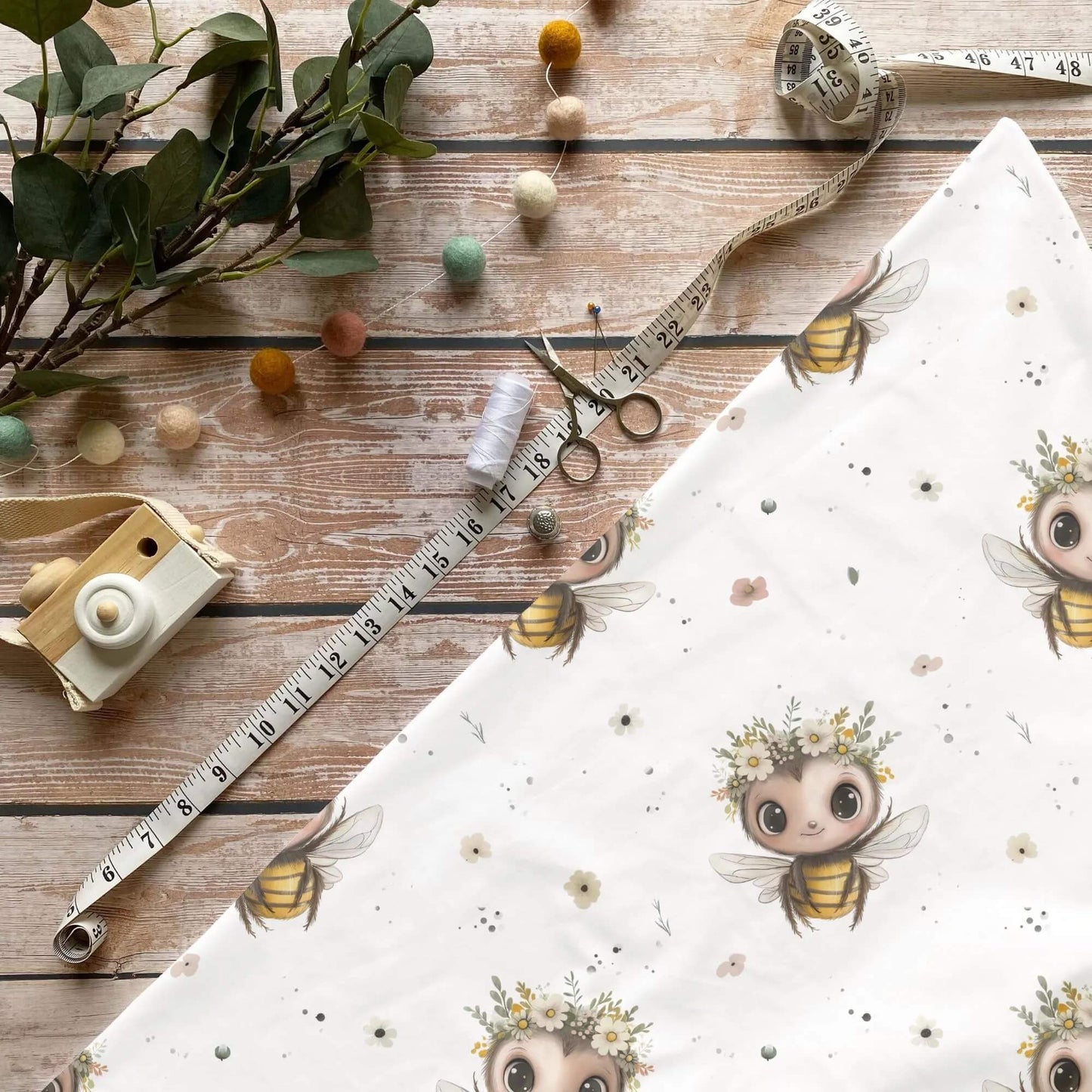 „Biene Stoff Meterware – ideal für Kinderkleidung & Naturmotive“