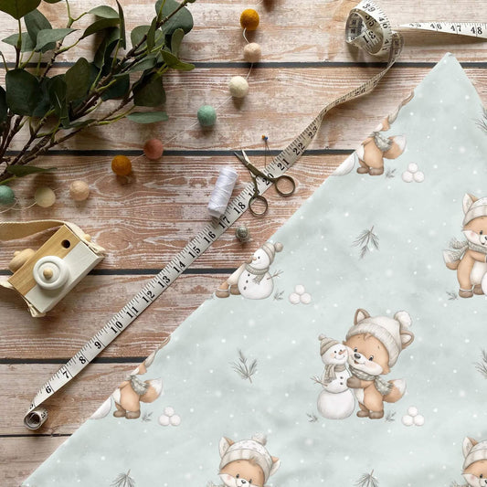 „Fuchs mit Schneemann Stoff Meterware – ideal für Kinderkleidung & Wintermotive“