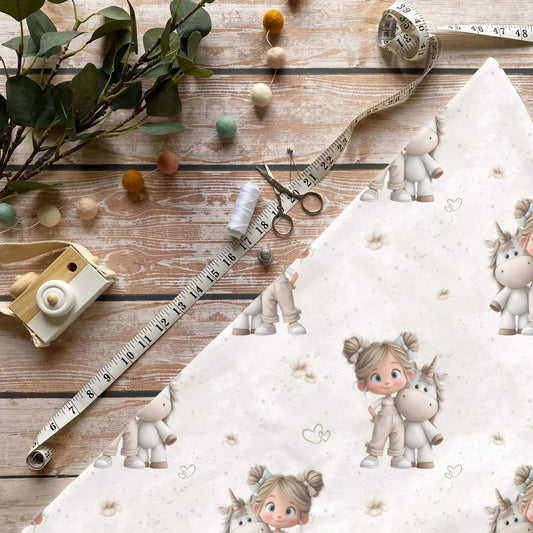 „Mädchen mit Kuschelhorn Stoff Meterware – ideal für Kinderkleidung & Fantasiemotive“