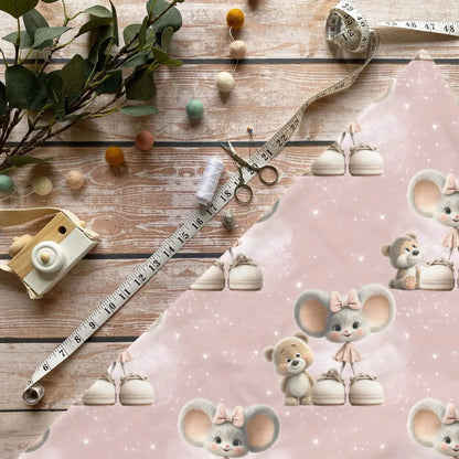 „Maus mit Schuhen Stoff Meterware – ideal für Kinderkleidung & Fantasiemotive“