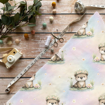 Otter mit Blumenkranz Stoff Meterware für liebevolle Kinderkleidung