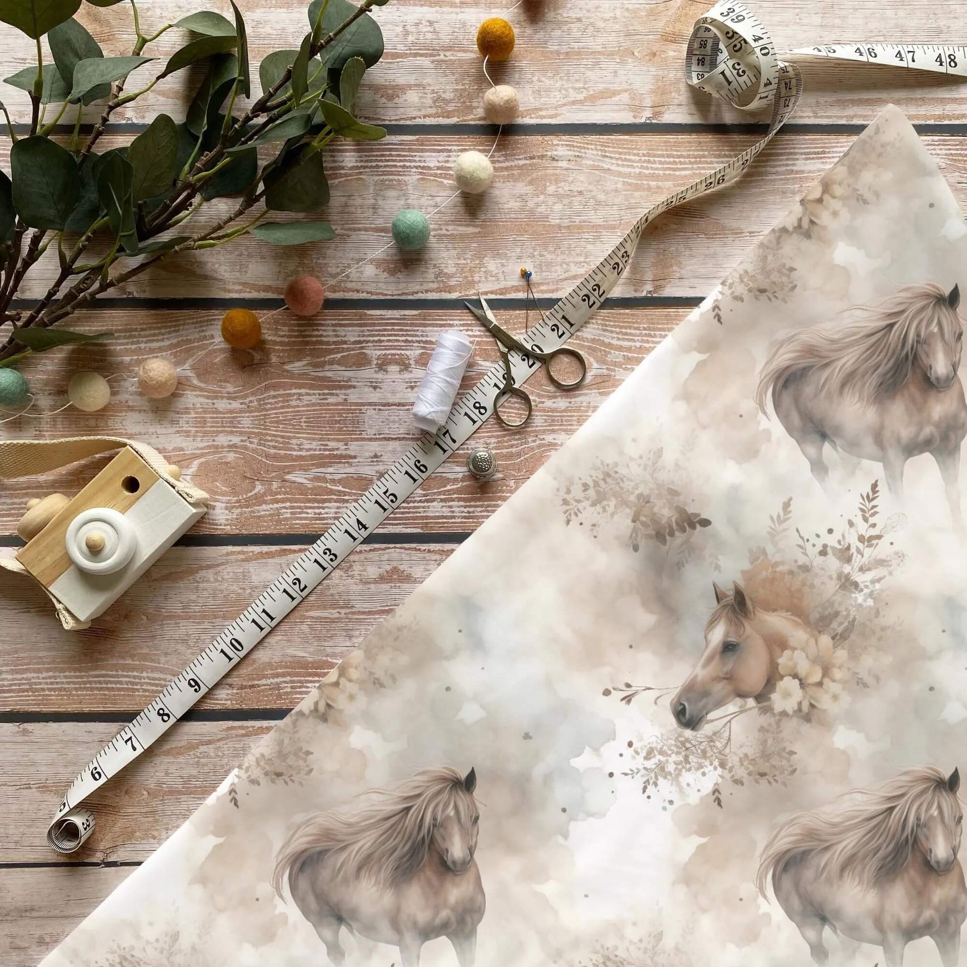 „Pferd Aquarell Stoff Meterware – ideal für Kinderkleidung & Naturmotive“