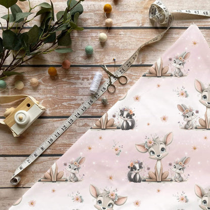 „Reh, Stinktier & Hase Stoff Meterware – ideal für Kinderkleidung & Waldmotive“