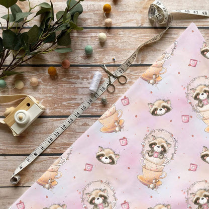 Tassen Waschbär Stoff Meterware für liebevolle Kinderkleidung