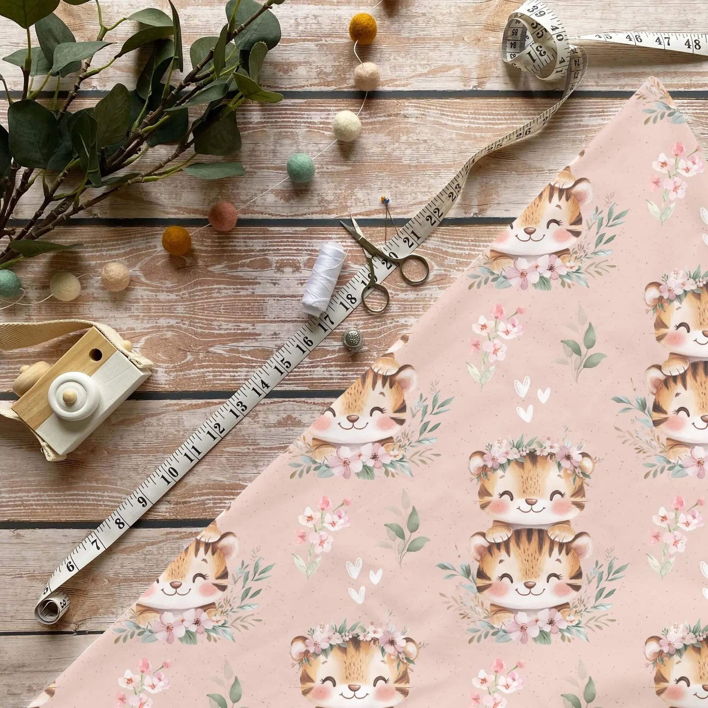 „Tigerpaar Stoff Meterware – ideal für Kinderkleidung & Naturmotive“