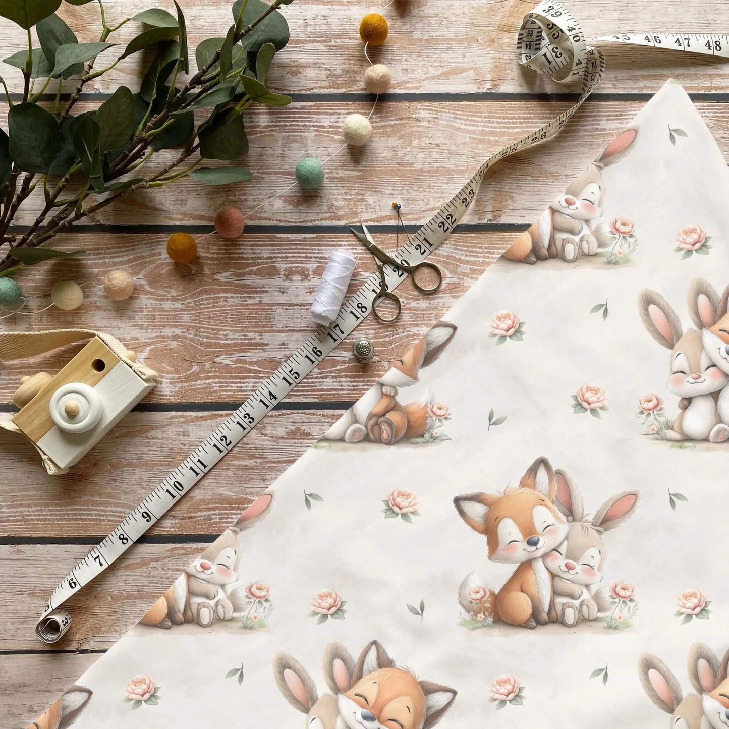 „Fuchs & Hase Stoff Meterware – ideal für Kinderkleidung & Waldmotive“