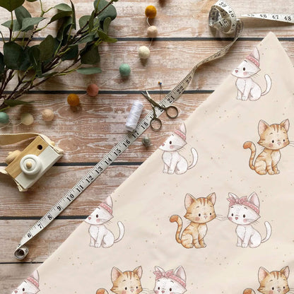 „Katzenpaar Stoff Meterware – ideal für Kinderkleidung & Tiermotive“